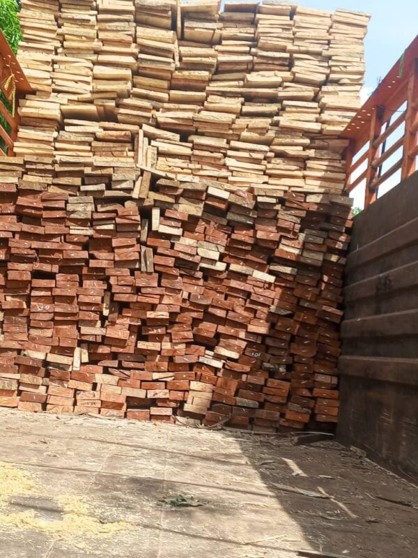 IMG-20260701-WA0071 Planches et Chevrons 5 m au Burkina Faso | EWK-Group