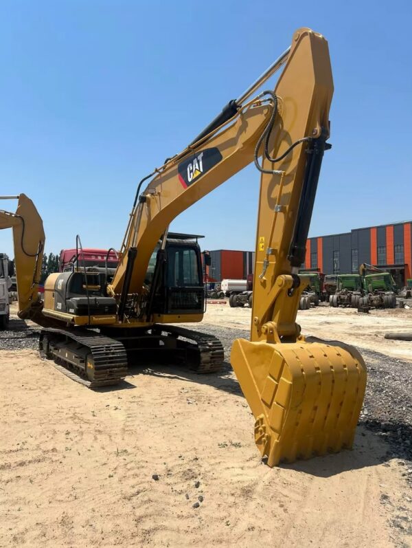 IMG-20260829-WA0085 Moteur de chantier Caterpillar – Vente & Location